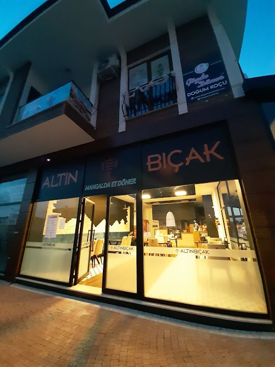 Altın Bıçak Mangalda Et Döner Salonu