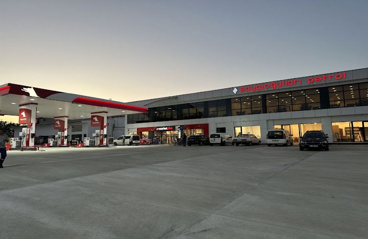 Saygıoğulları Petrol - Köfteci Selim