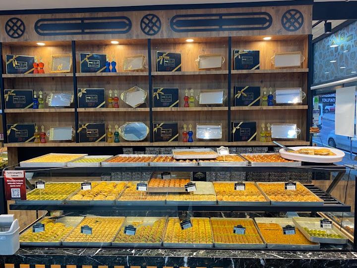 Tarihi Çengelköy Tatlıcısı Battalgazi Şubesi