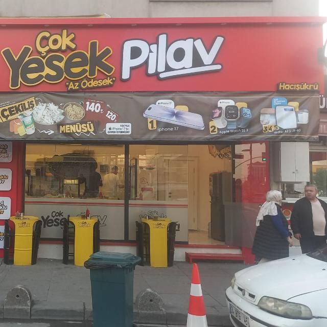 Çok Yesek Pilav ve Helvaları - Hacı Şükrü