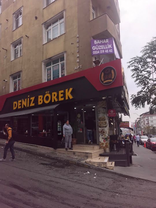 Deniz Börek