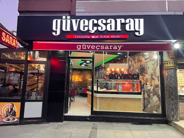 Güveç Saray