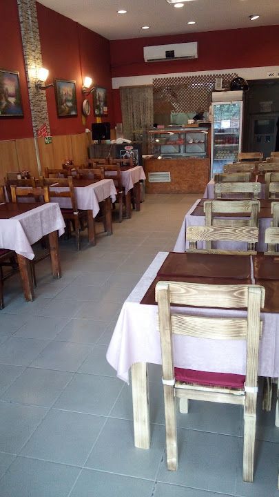 Köfte Manyas Izgara Salonu