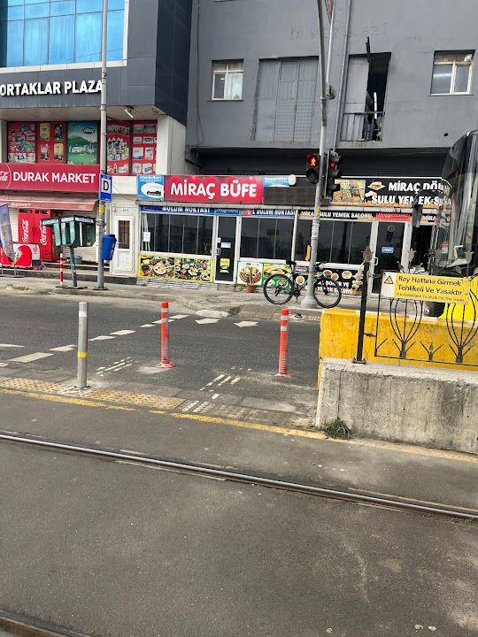 Miraç Sulu Yemek Ve Döner Salonu
