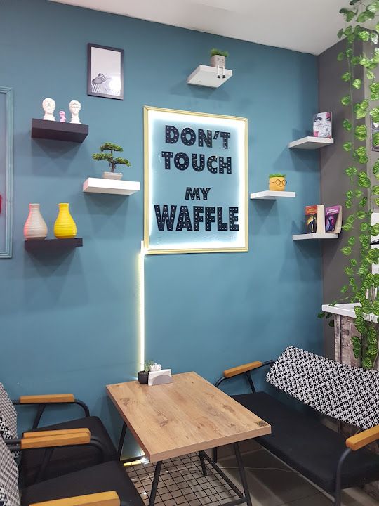 waffle Cafe & Bistro