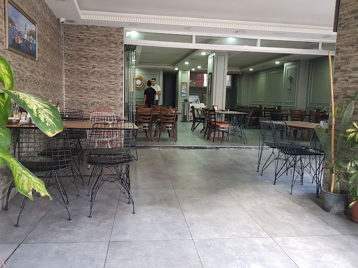 Zaradan Odun Ateşinde Et Döner&lahmacun Pide Fırın Salonu