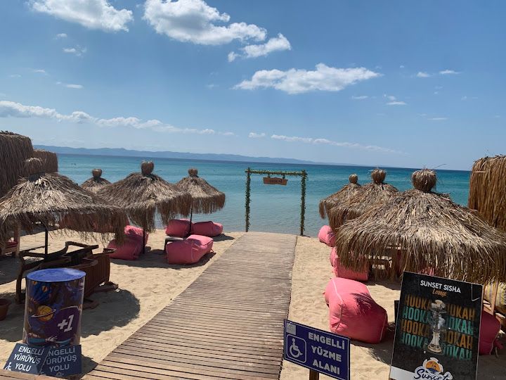 Sunset Beach Club