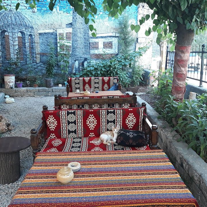 Fetih Kapı Aile Çay Bahcesi