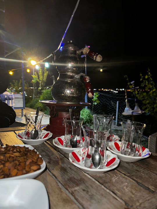 Hevsel Aile Çay Bahçesi