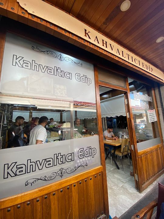 Kahvaltıcı Edip