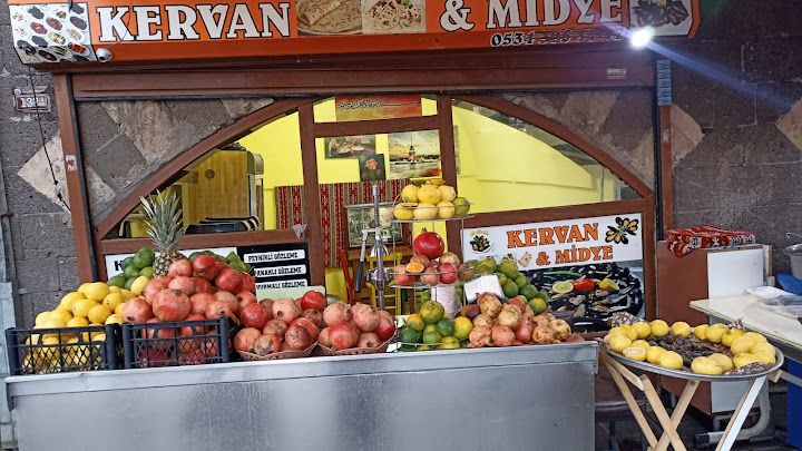 Midye Kervan / İçli Köfte