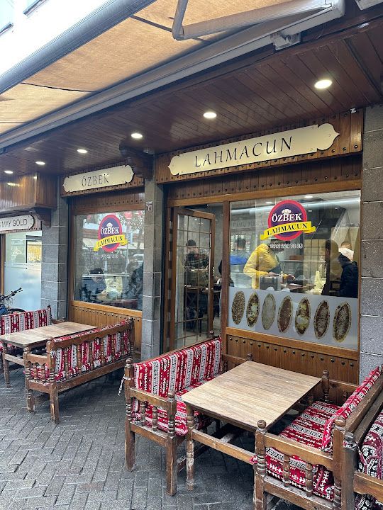 Özbek Lahmacun ve Pide Salonu