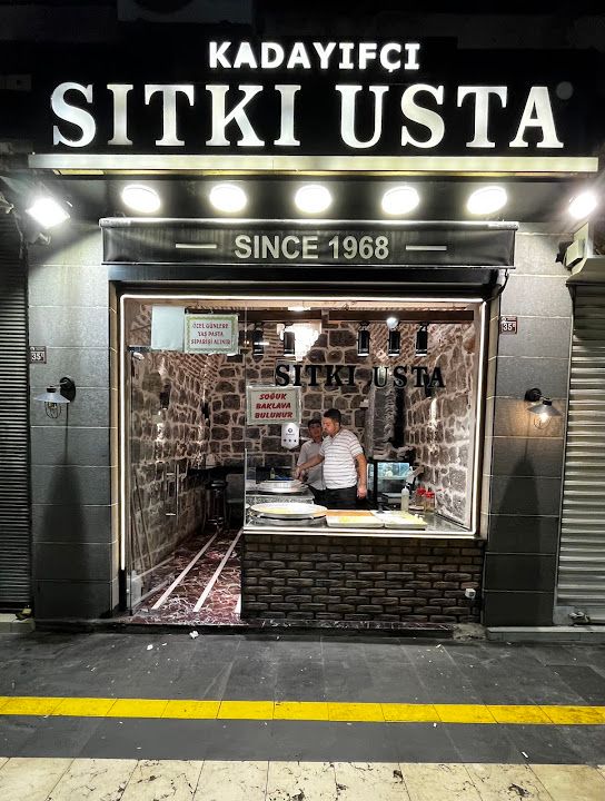 SITKI USTA DÖRTAYAKLI ŞUBE