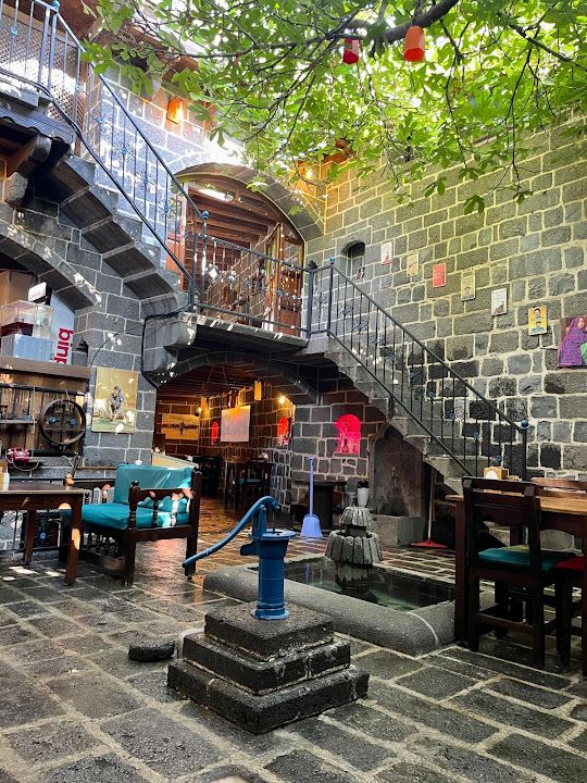 Tarihi İnciraltı Kahvaltı & Kafe