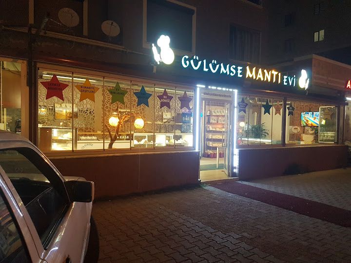 Gülümse Mantı Evi