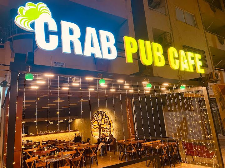 Crab Pub Cafe