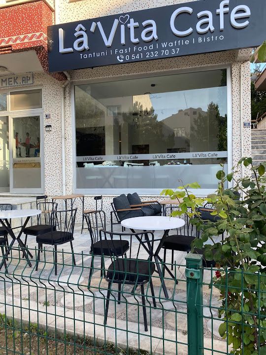 La Vita Cafe