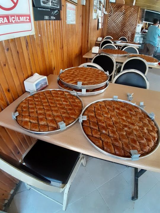 Aydınlık Pastanesi