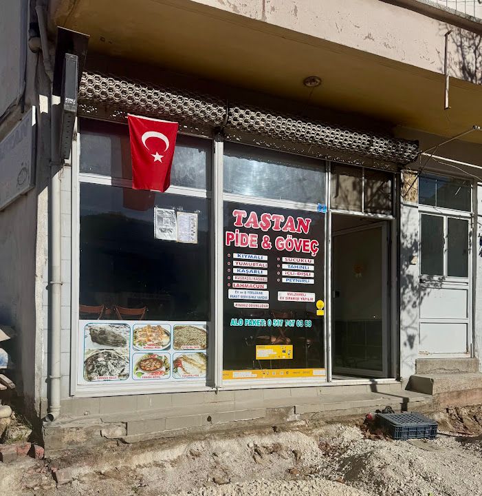 Taştan Pide Ve Göveç