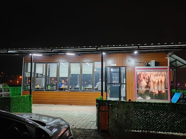 Teyzeoğlu Muzaffer'in Yeri Kasap&ızgara Karavanı
