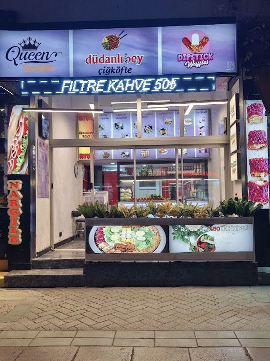 Adıyamanlı Çiğköfteci Düdanlıbey Çiğköfte Aziz Usta