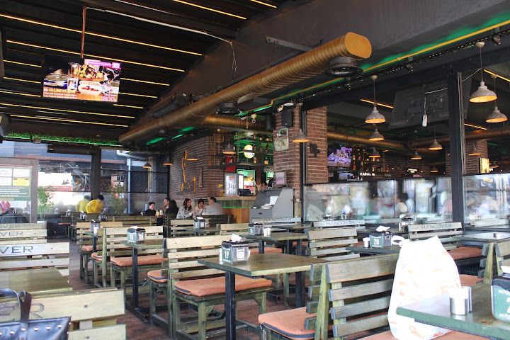 Hangover Cafe Pub