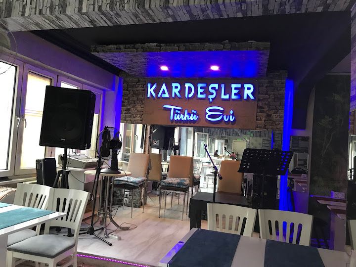 Kardeşler Türkü Evi