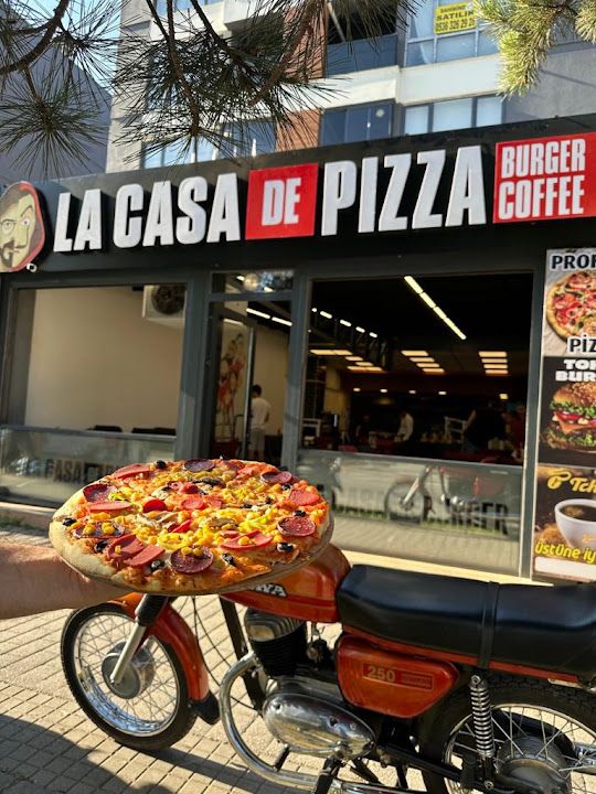 La Casa De Pizza