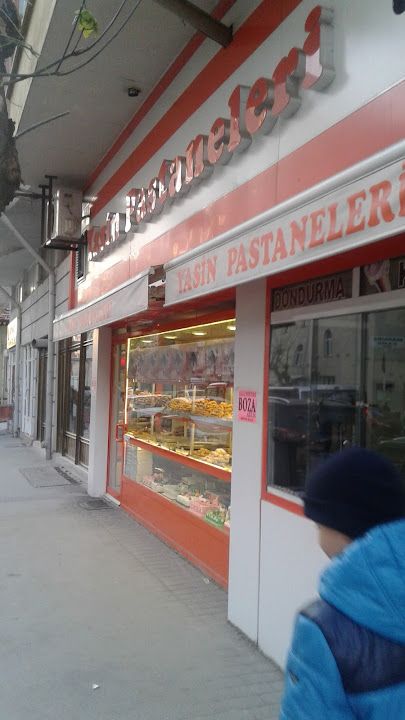 Öz Yasin Pastaneleri