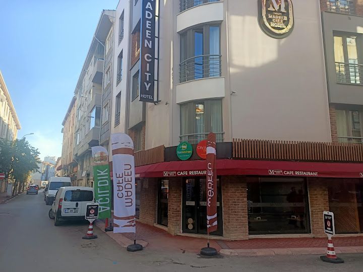 PIETRO CAFE PUB