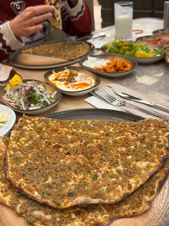 Ustaoğlu Lahmacun