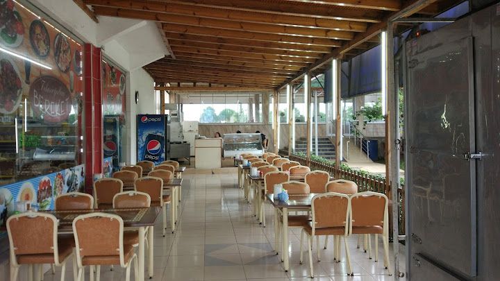 BEREKET Akçaabat Köfte-Tavuk ve Et Salonu