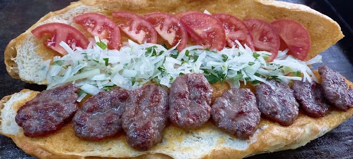 Çiçekli tost evi