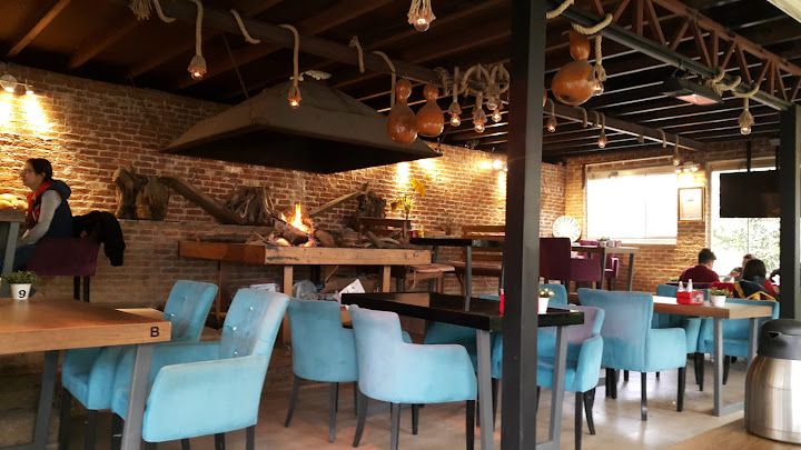 Dere De Kafe Lounge