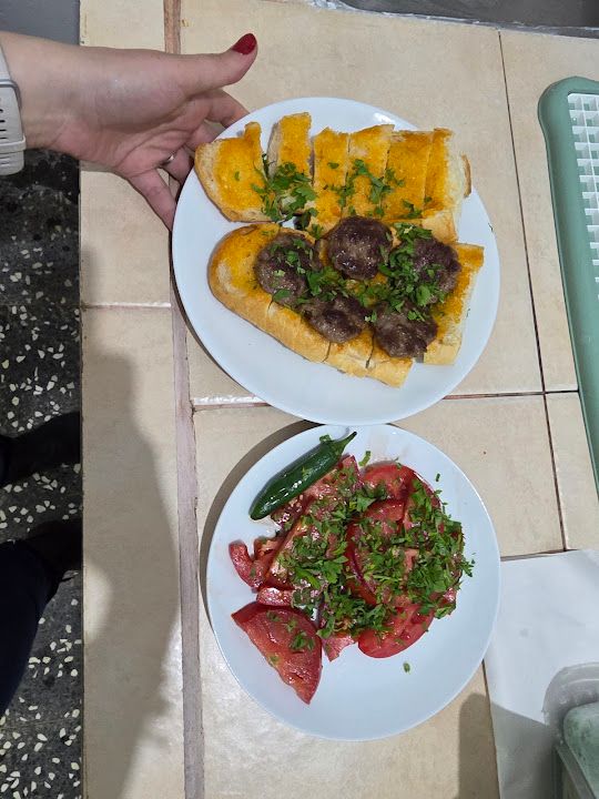 Gökçen Köfte Ve Çorba Salonu