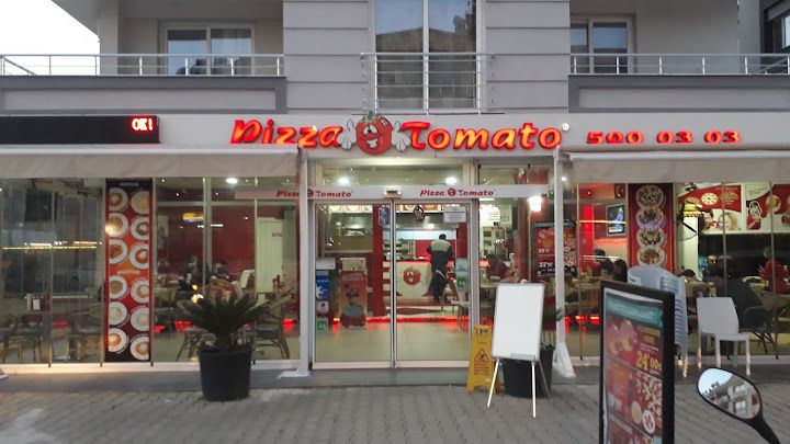Pizza tomato tire