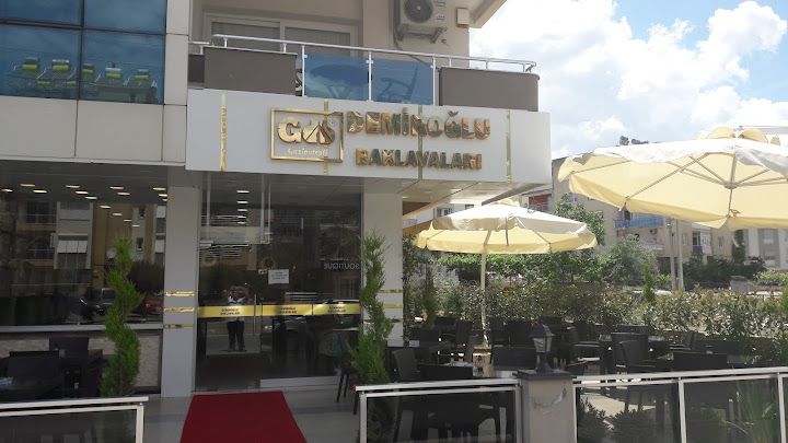Tire demiroğlu baklavaları