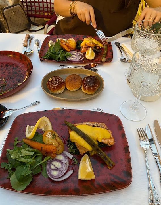 Tom Bryan Restaurant&Bar