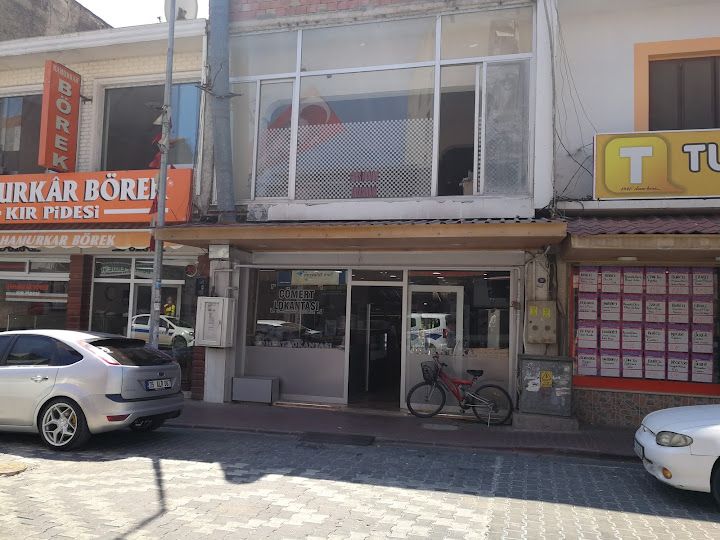 Cömert yemek salonu