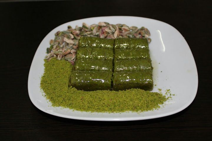 Demiroğlu Baklavaları Torbalı Ertuğrul