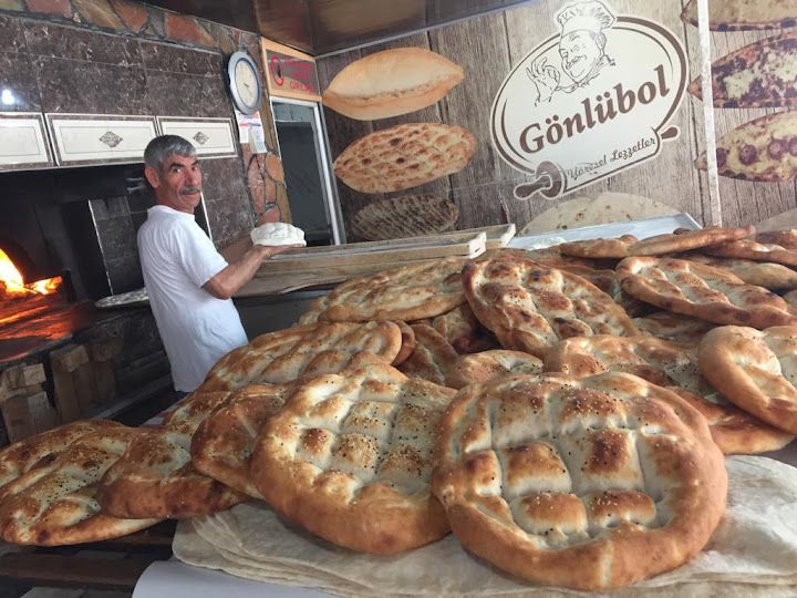 Gönlübol Pide