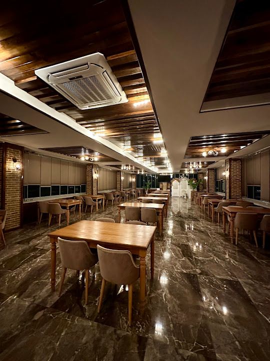 Jomo Lounge