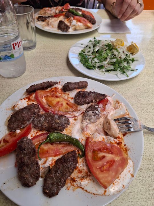 Ala Kebap Salonu