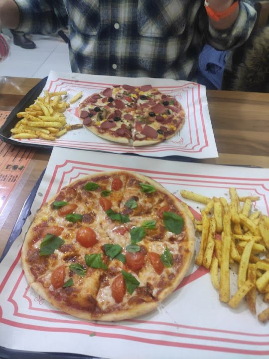 Hoot Pizza