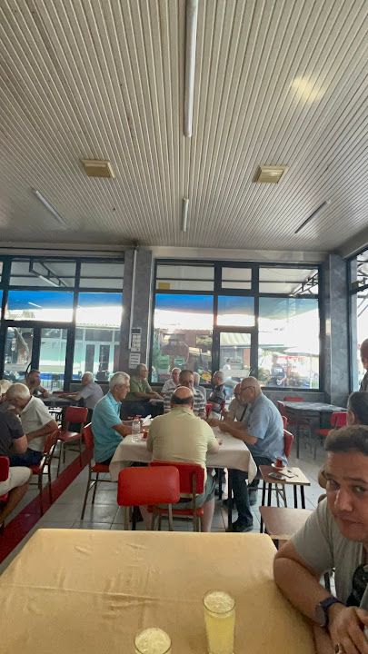 Özgendi kıraathanesi