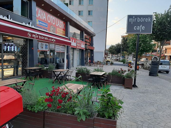 Aydınlı Mir Börek Salonu