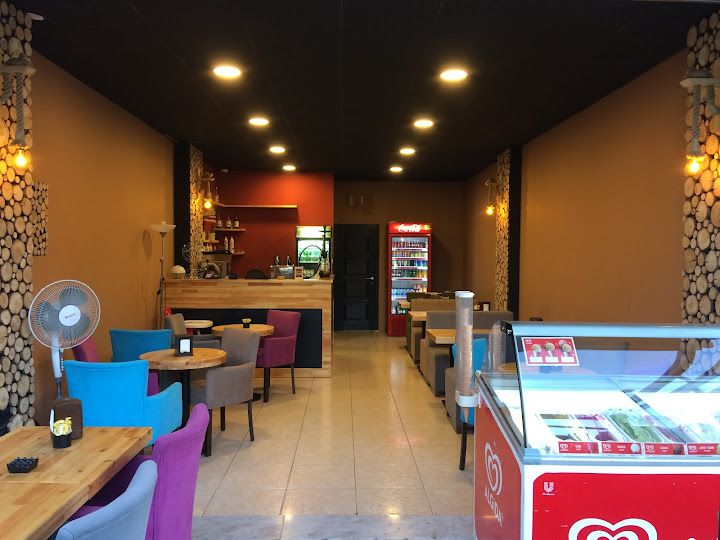 Azra Cafe Restourant