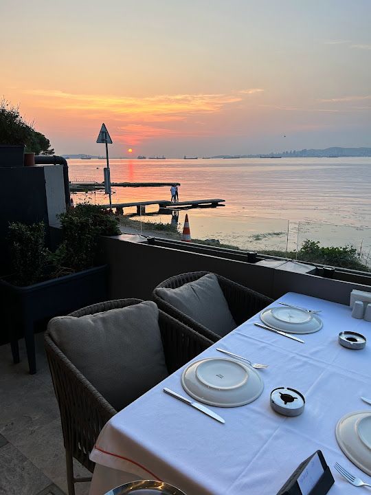 LENZA BALIK RESTORAN