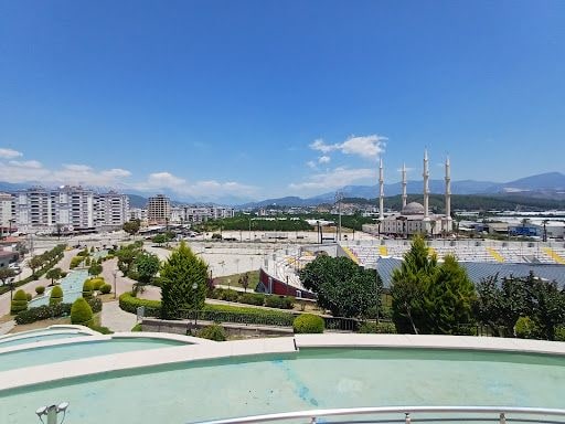 Uğur Özübek yorum fotoğrafı