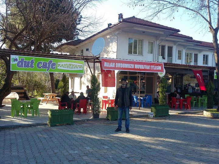 DUT CAFE